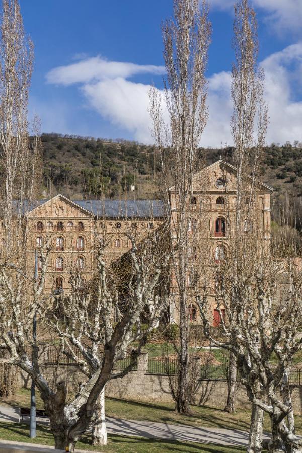 Parador De La Seu D'Urgell Eksteriør bilde