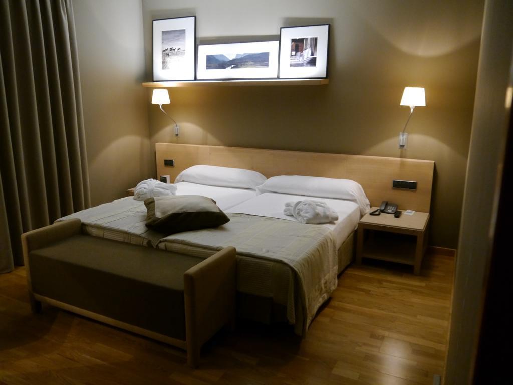 Parador De La Seu D'Urgell Rom bilde