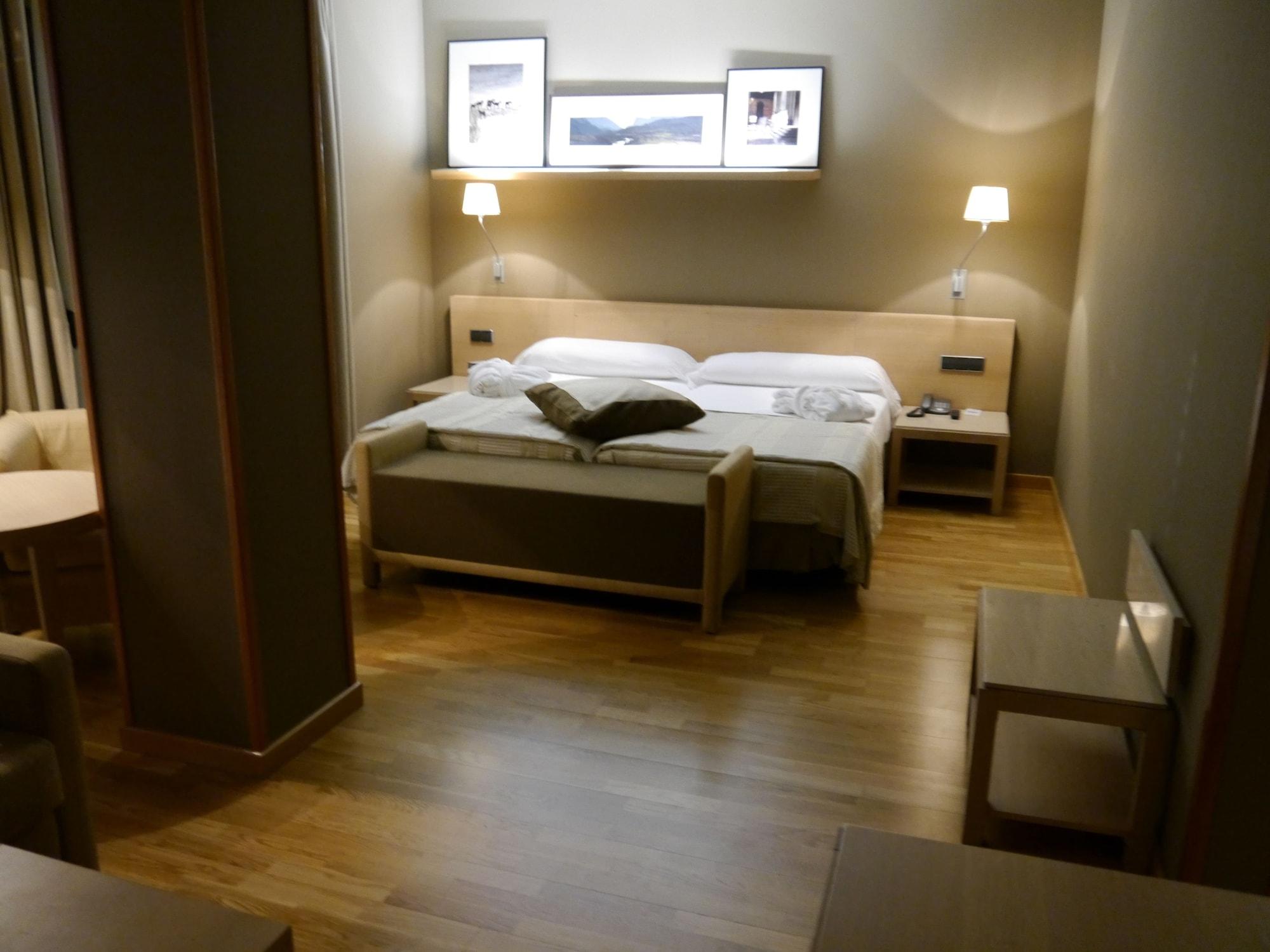 Parador De La Seu D'Urgell Eksteriør bilde