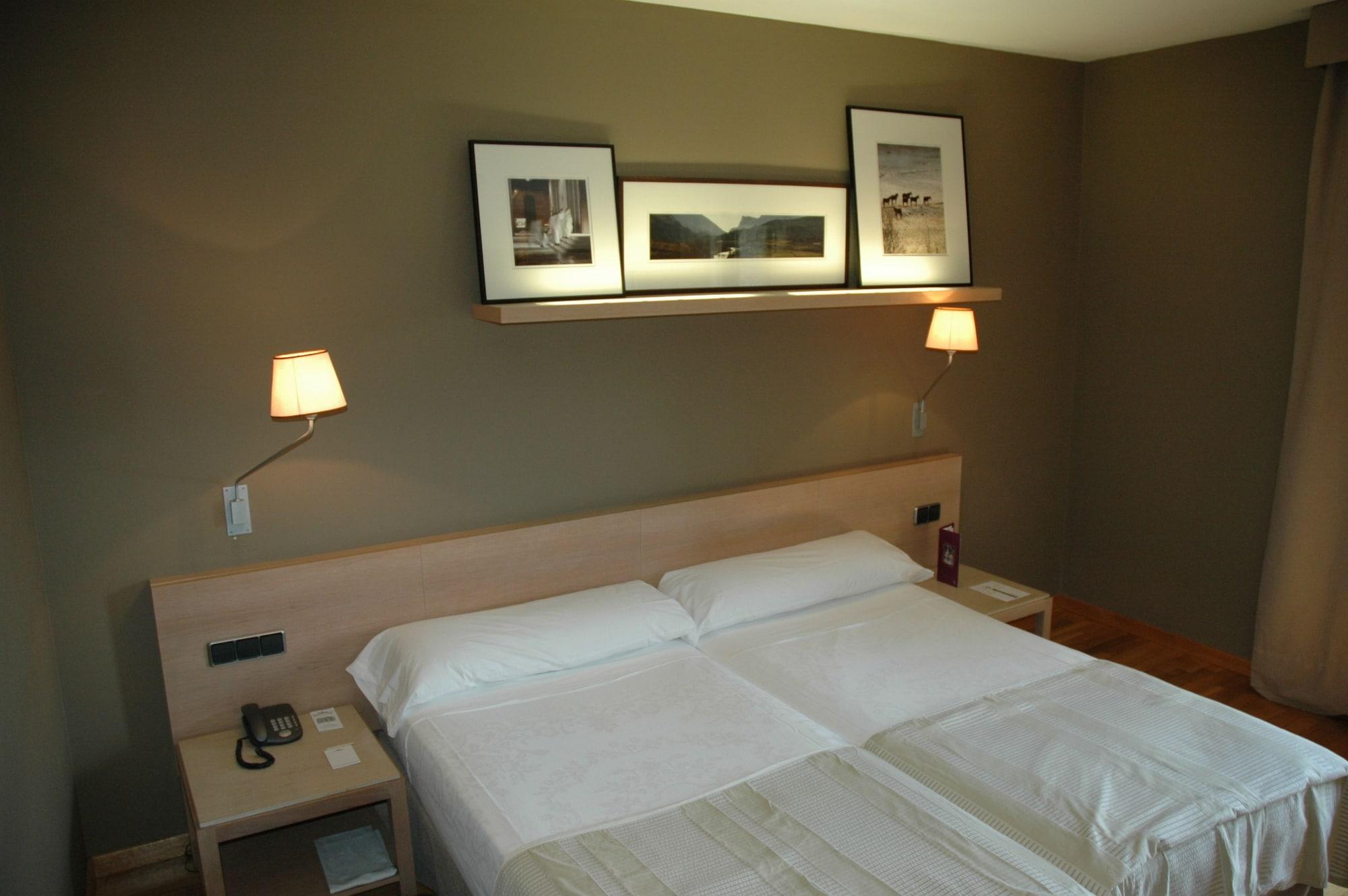 Parador De La Seu D'Urgell Eksteriør bilde
